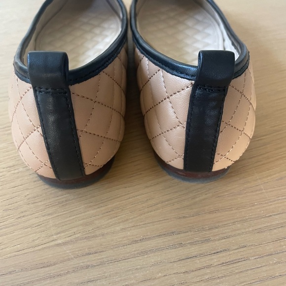 J. McLaughlin QUILTED LEATHER FLATS - Picture 12 of 14